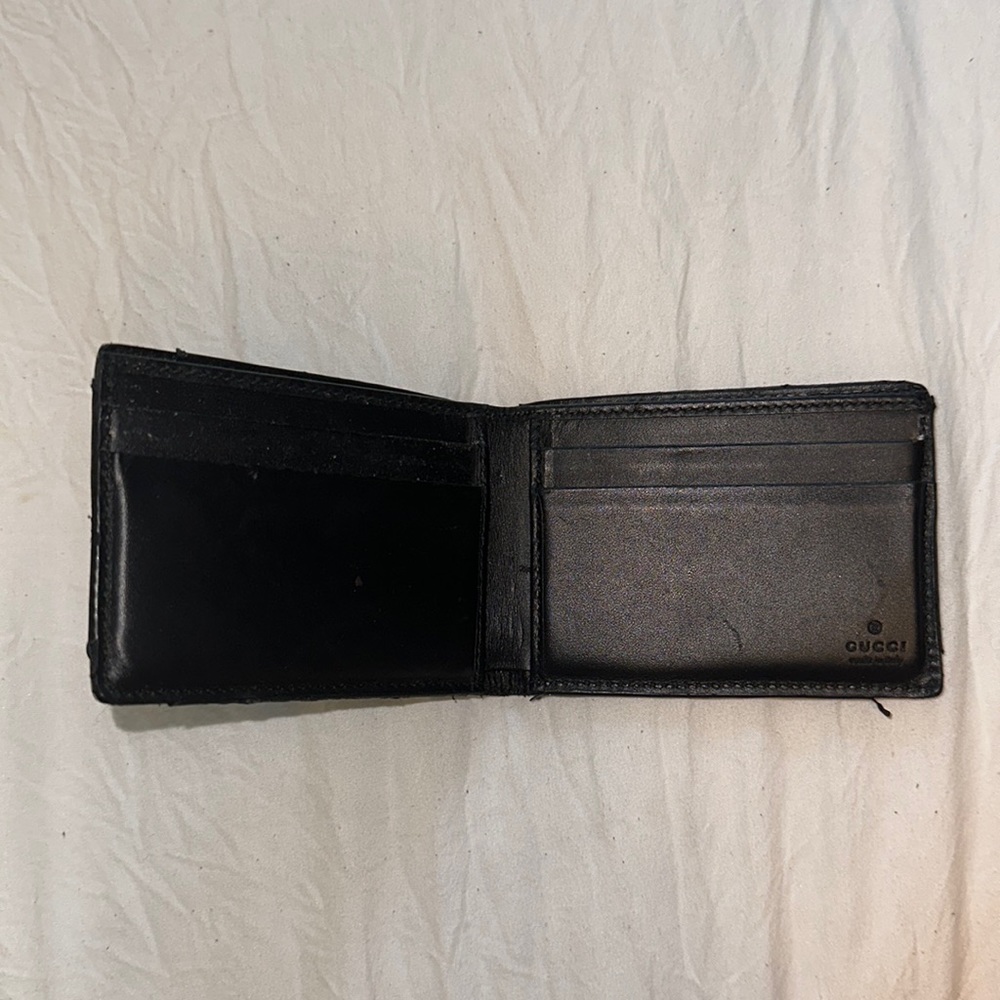 Gucci Wallet - Picture 2 of 4